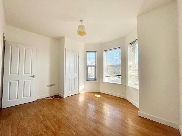 2 Bedroom Flat To Rent In Winchester Road, Southampton, SO16