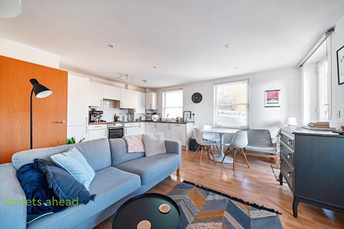 1 Bedroom Flat To Rent In Milestone Road, London, SE19