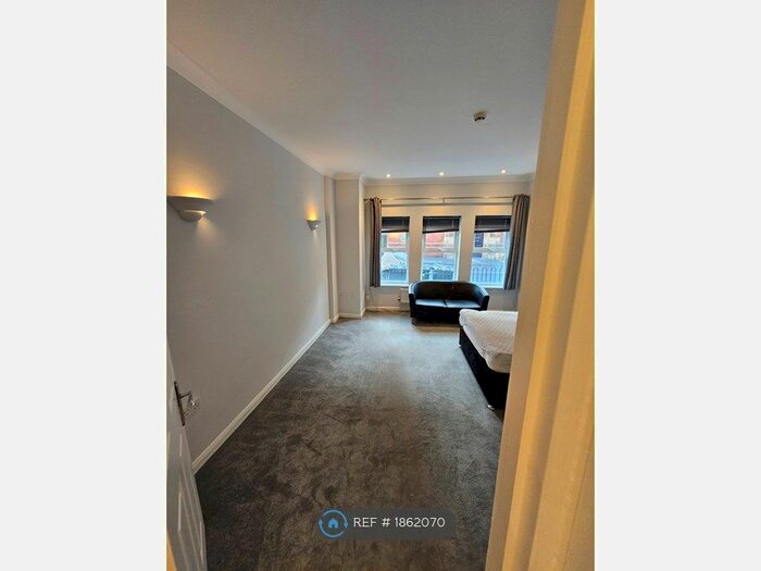 1 Bedroom Flat To Rent In Milton Road, Swindon, SN1