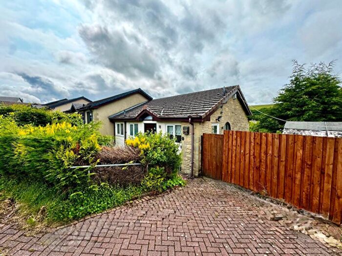 2 Bedroom Bungalow For Sale In Saunders Close, Rossendale, Lancashire, BB4