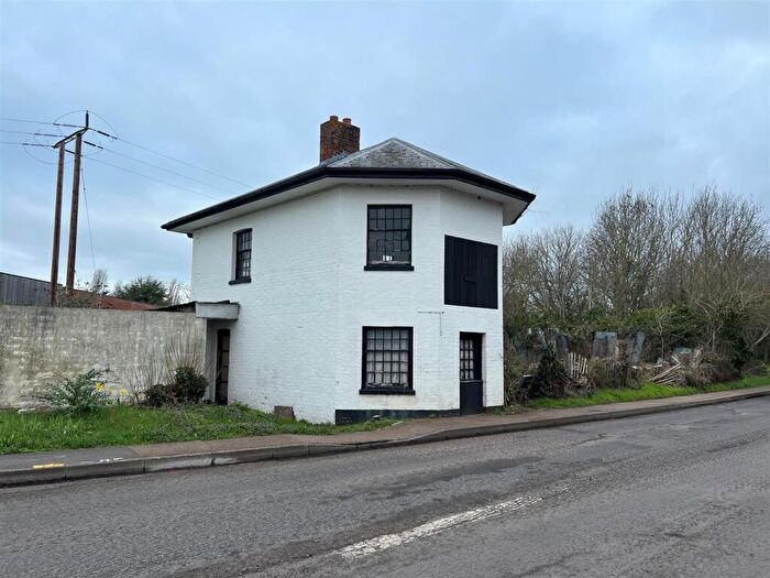 Property For Sale In Gloucester Road, Tewkesbury, GL20