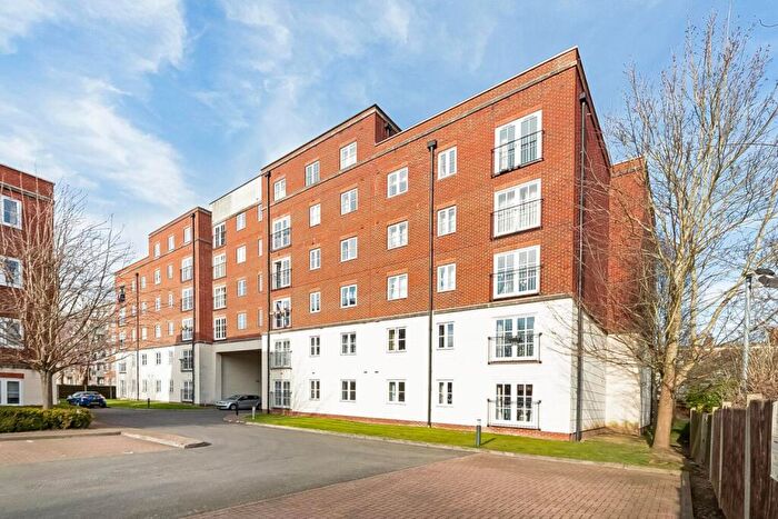 2 Bedroom House To Rent In Gloucester Court, Lordship Lane, East Dulwich, London, SE22