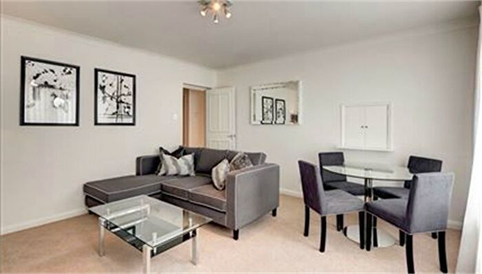 2 Bedroom Flat To Rent In Fulham Road, South Kensington, London, SW3