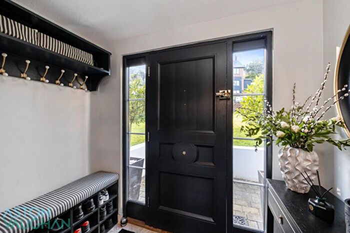 5 Bedroom Detached House For Sale In Shepherds Croft, Brighton, BN1