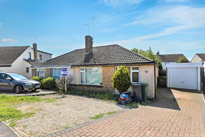 2 Bedroom Semi-Detached Bungalow For Sale In Ryelands Road, Stonehouse, GL10