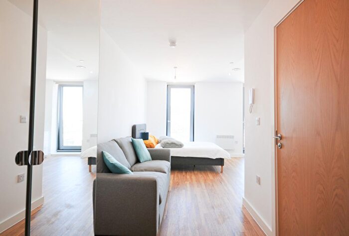 1 Bedroom Flat To Rent In Studio Apartment – Michigan Point, Media City, Salford Quays, M50