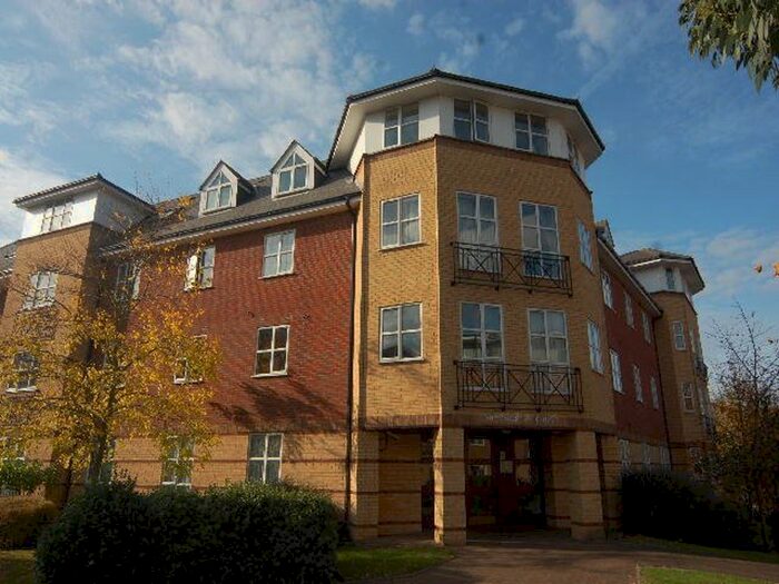 2 Bedroom Flat To Rent In Dexter Close, St Albans, AL1