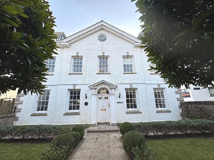 1 Bedroom Flat To Rent In Parade Street, Penzance, TR18