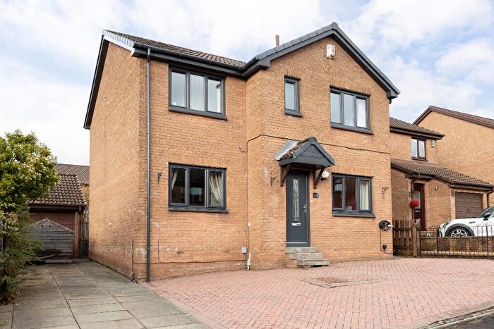 4 Bedroom Detached House For Sale In Iona Wynd, Alexandria, Dunbartonshire, G83