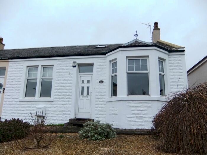 4 Bedroom Semi-Detached House To Rent In Sandybank, Halbeath, Fife KY11