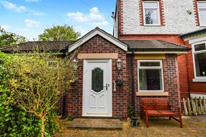 1 Bedroom Flat To Rent In Moss Lane, Timperley, Altrincham, WA15