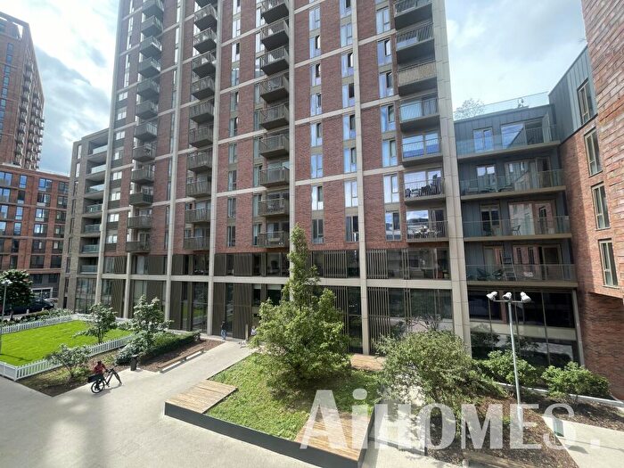 2 Bedroom Apartment To Rent In Local Crescent, , Hulme Street, M5
