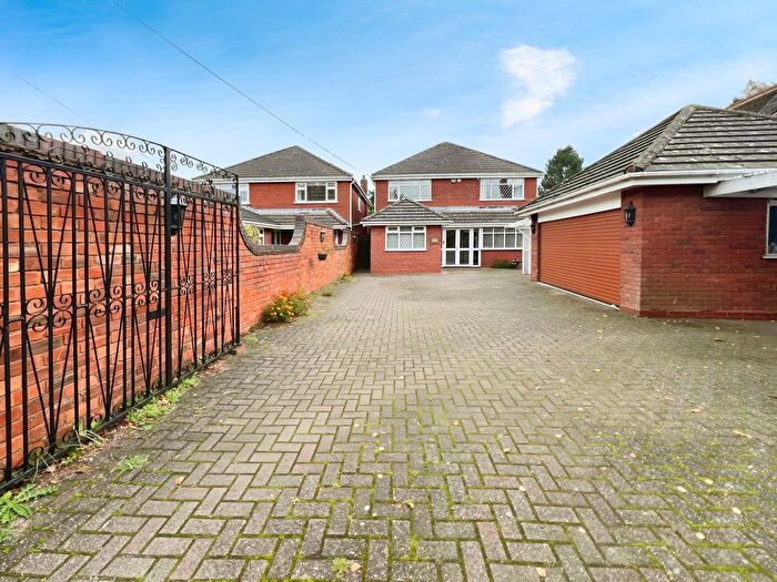 5 Bedroom Detached House To Rent In Birmingham Road, Lichfield, Staffordshire, WS14