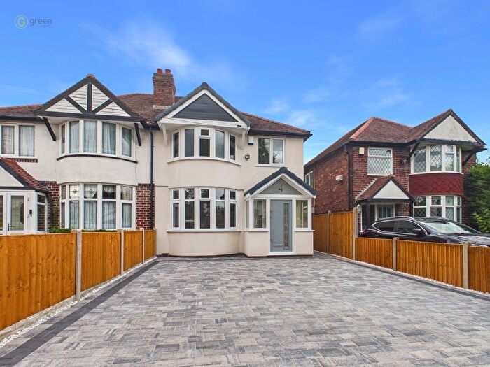 3 Bedroom Semi-Detached House For Sale In Redacre Road, Boldmere, Sutton Coldfield, B73
