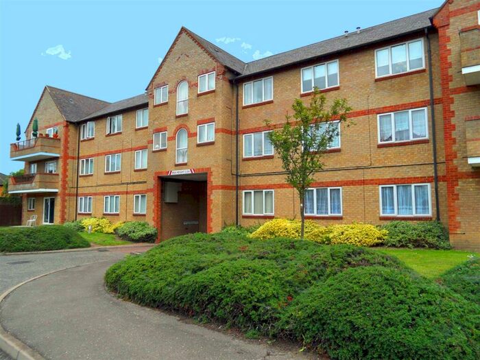 2 Bedroom Flat To Rent In Farnsworth Court, Fletton, Peterborough, PE2