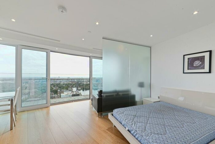 Studio To Rent In Arena Tower, Crossharbour Plaza, Canary Wharf, E14