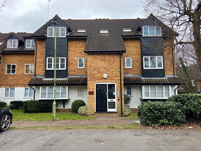 Studio To Rent In Boleyn Way, Barnet, EN5