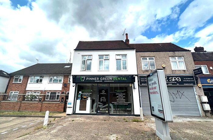 2 Bedroom Apartment To Rent In Pinner Green, Pinner, HA5