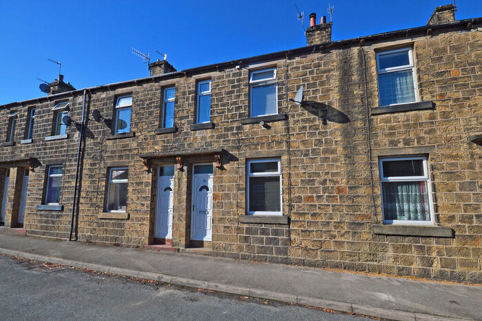 3 Bedroom Terraced House To Rent In Gordon Street, Sutton In Craven, BD20