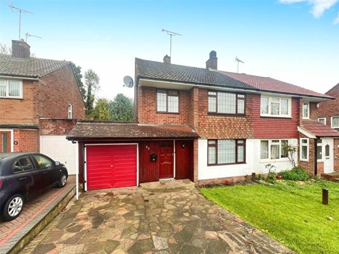 3 Bedroom Semi-Detached House To Rent In Springfield Avenue, Swanley, Kent, BR8
