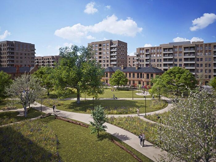 3 Bedroom Town House For Sale In St Ann's Road, London, N15