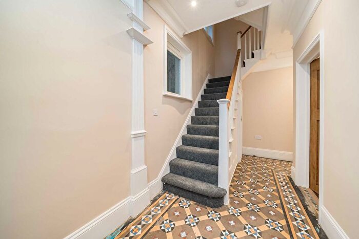 5 Bedroom Detached House To Rent In Downton Avenue, London, SW2