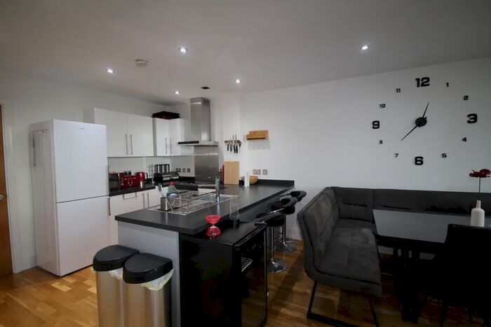 2 Bedroom Flat To Rent In Rumford Place, Liverpool, L3
