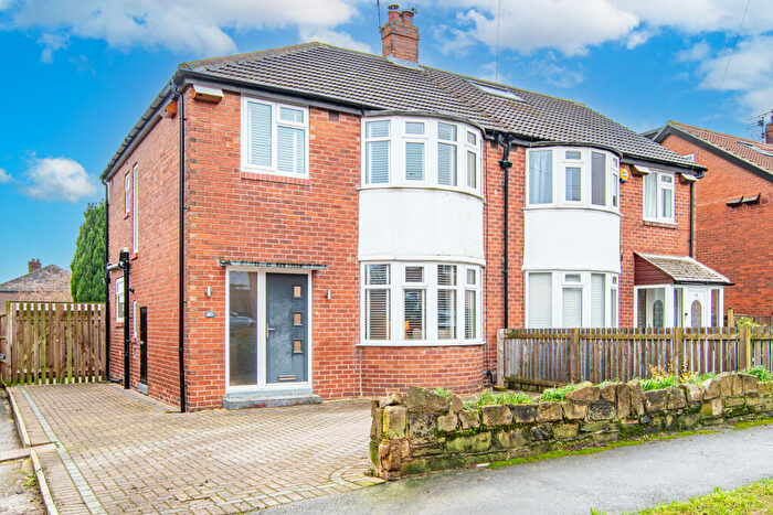 3 Bedroom Semi-Detached House For Sale In Gledhow Park Avenue, Leeds, LS7