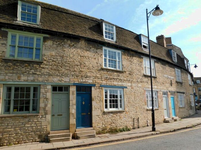 2 Bedroom Terraced House To Rent In Scotgate, Stamford, Lincolnshire, PE9