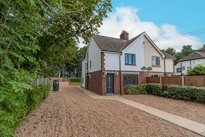 3 Bedroom Semi-Detached House For Sale In Holt Road, Little Snoring, NR21