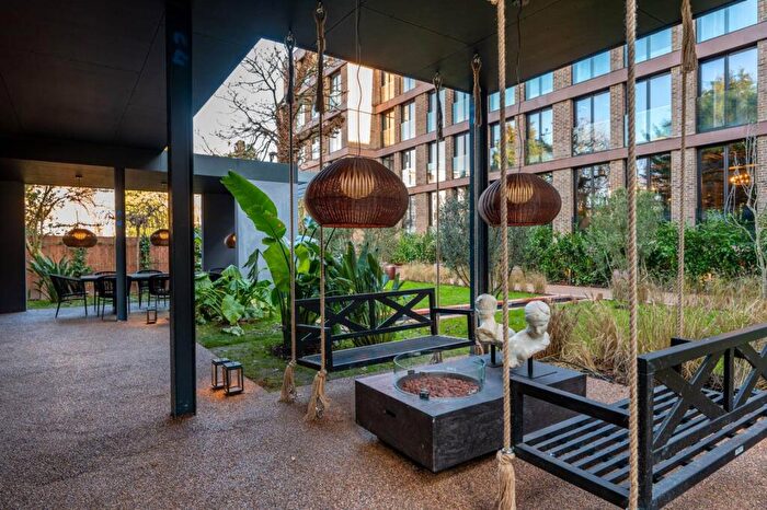 Studio To Rent In Dandi Brondesbury, Brondesbury, London, NW2