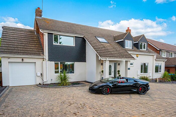 5 Bedroom Detached House For Sale In Gipsy Lane, Kettering, NN16