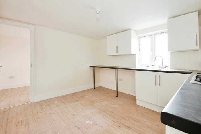 2 Bedroom Flat To Rent In Belgrave Road, IG1