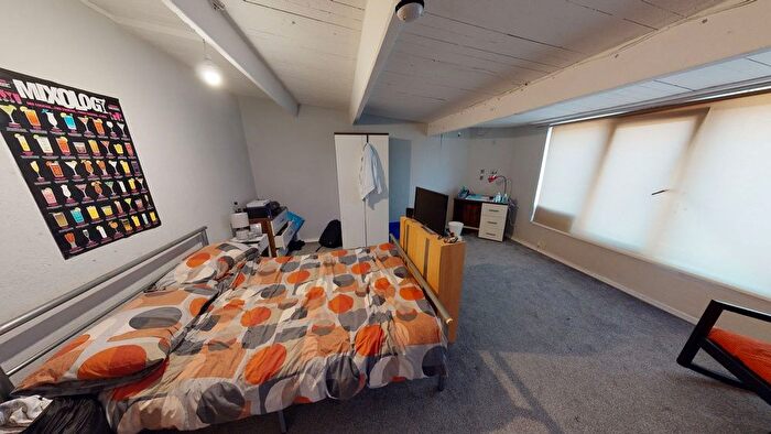 6 Bedroom Semi Detached House To Rent In Manor Drive, Leeds, LS6