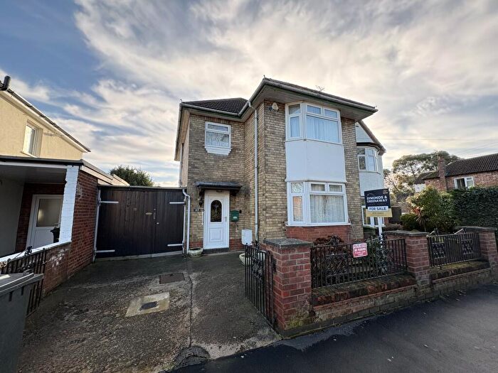 3 Bedroom Detached House For Sale In Mayors Walk, Peterborough, PE3