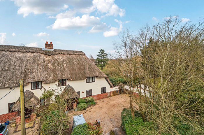 4 Bedroom Semi-Detached House For Sale In Stoneham Lane, Eastleigh, Hampshire, SO50