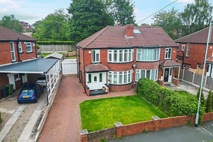 3 Bedroom Semi-detached House For Sale In Kedleston Road, Roundhay, Leeds, LS8