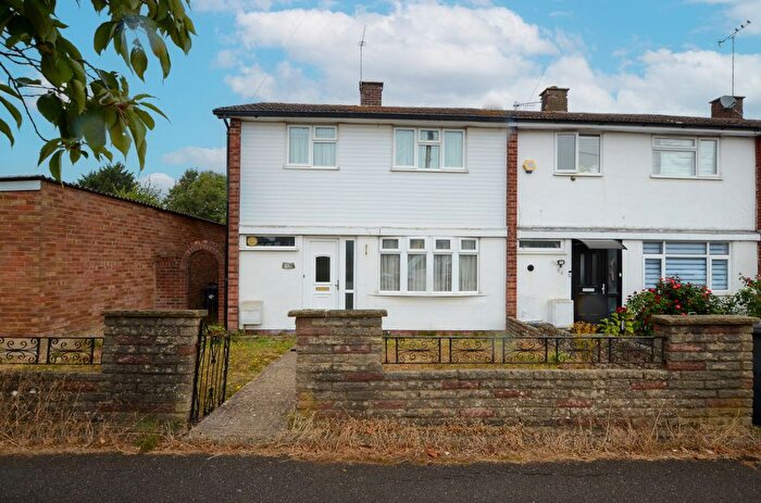 3 Bedroom End Of Terrace House For Sale In Stratfield Road, Borehamwood, WD6