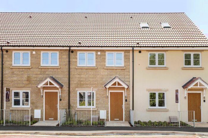 2 Bedroom House To Rent In The High Street, Winford, BS40