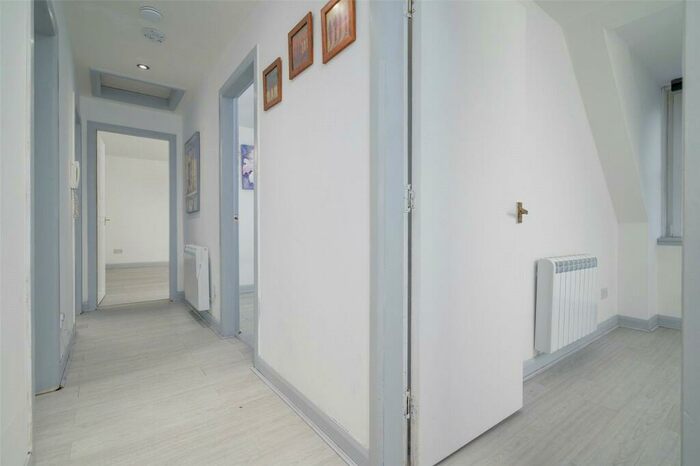 2 Bedroom House To Rent In Flat, Fleshers Vennel, Perth, PH2