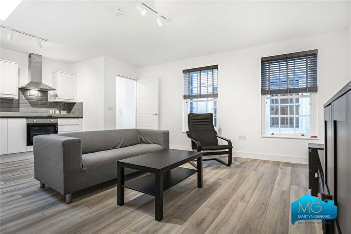 1 Bedroom Flat To Rent In High Street, Barnet, EN5