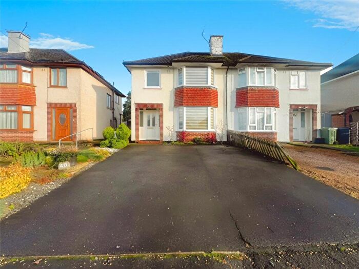 3 Bedroom Semi Detached House To Rent In Worcester Road, Maidstone, Kent, ME15