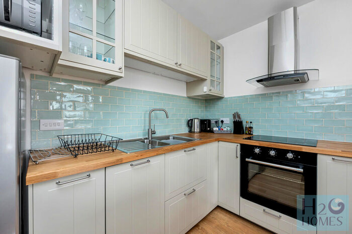 1 Bedroom Apartment To Rent In Mariners Quay, BN2