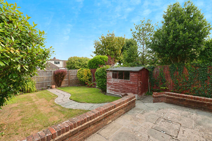 2 Bedroom Detached Bungalow For Sale In Southend Road, Hockley, SS5