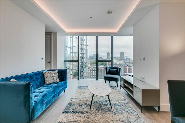 1 Bedroom Flat To Rent In Carrara Tower, Bollinder Place, EC1V