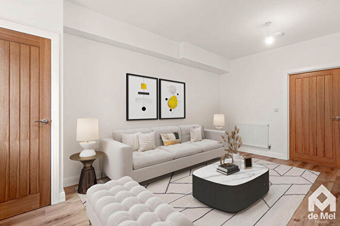 2 Bedroom Terraced House For Sale In Townsend Street, GL51