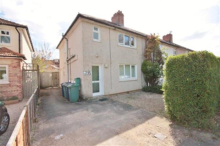 1 Bedroom Apartment To Rent In Meadow Lane, Oxford, OX4