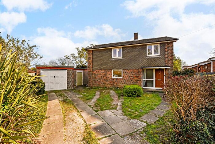 4 Bedroom Detached House For Sale In Oliver Whitby Road, Chichester, PO19