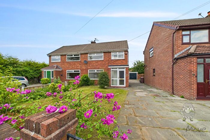3 Bedroom Semi-Detached House For Sale In Brookfield Avenue, Rainhill, Prescot, Merseyside, L35