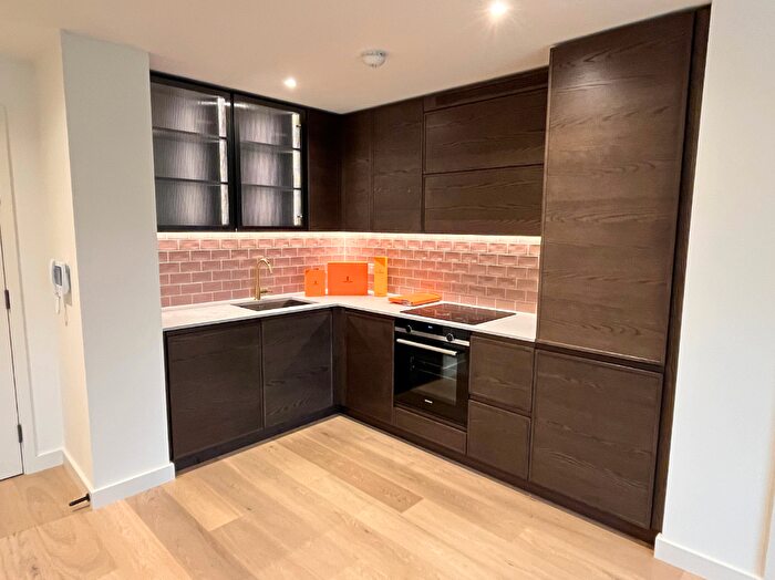 2 Bedroom Apartment To Rent In Royal Crest Avenue, London, E16